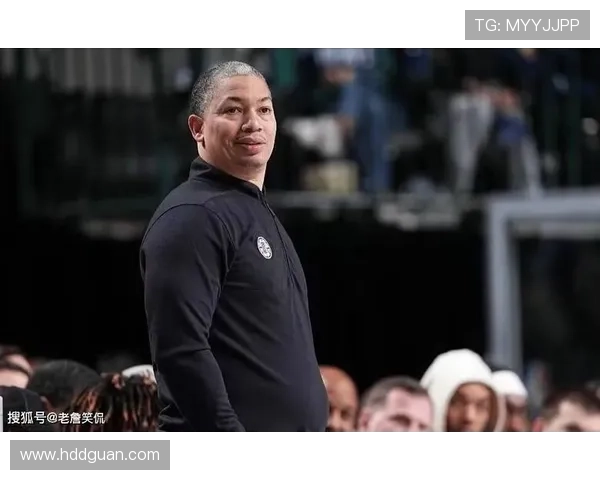 卢指导谈球队深度与经验球员年纪越大更显实力与智慧