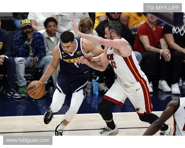 小迈克尔波特谈进攻配合与克洛尼的显著进步与团队默契